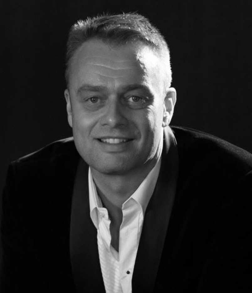 Darren Mapes - Roberstwood vocals teacher